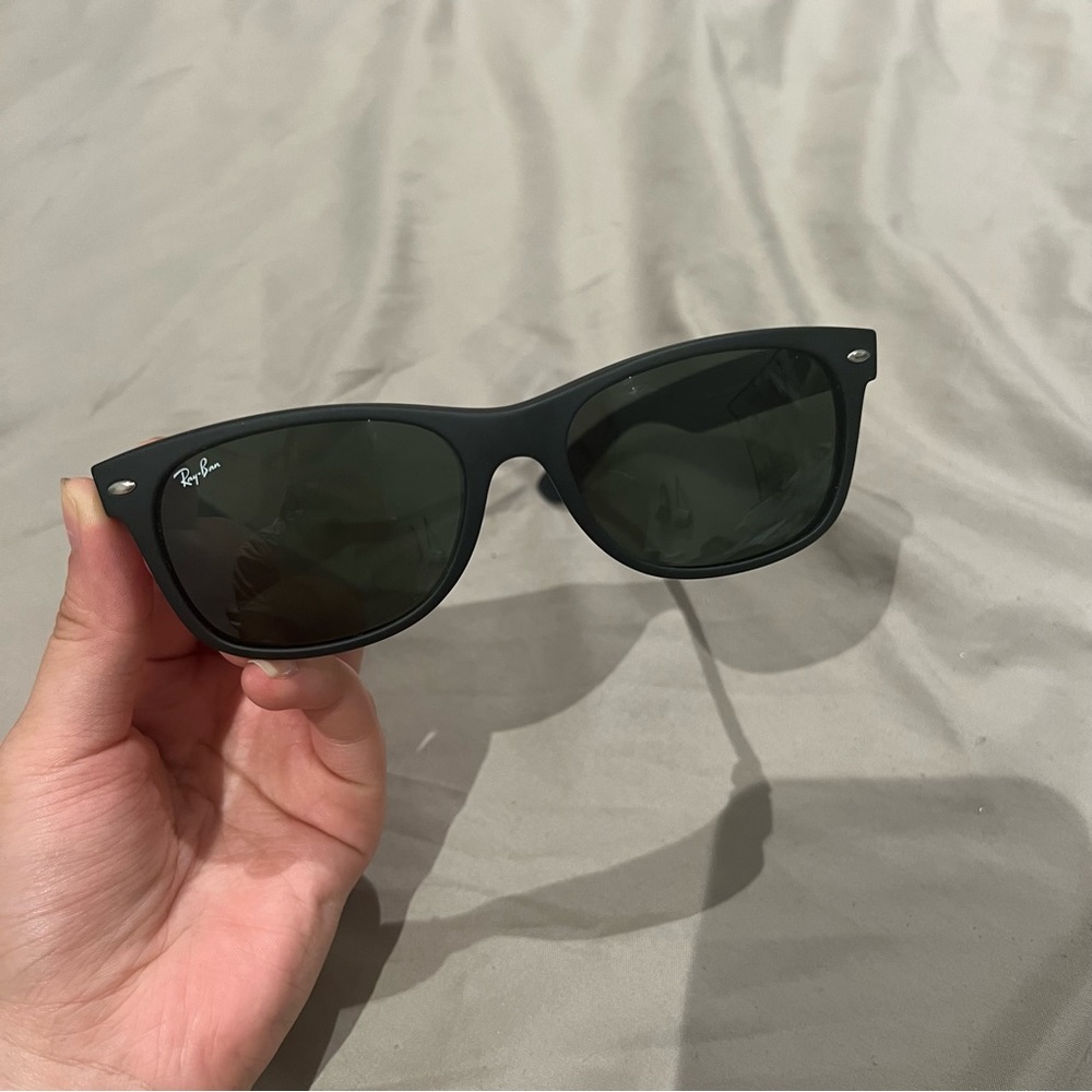 Ray Ban New Wayfarer Classic in Matte Black